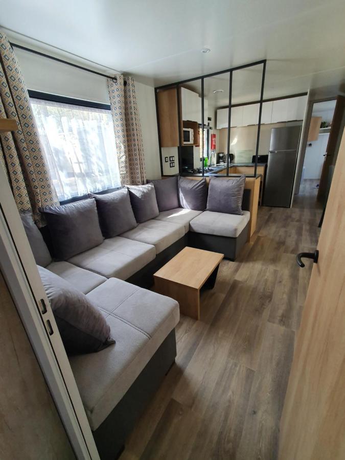 Bahiana Hotel แซ็งต์-จูเลียง-อ็อง-บอร์ง ภายนอก รูปภาพ